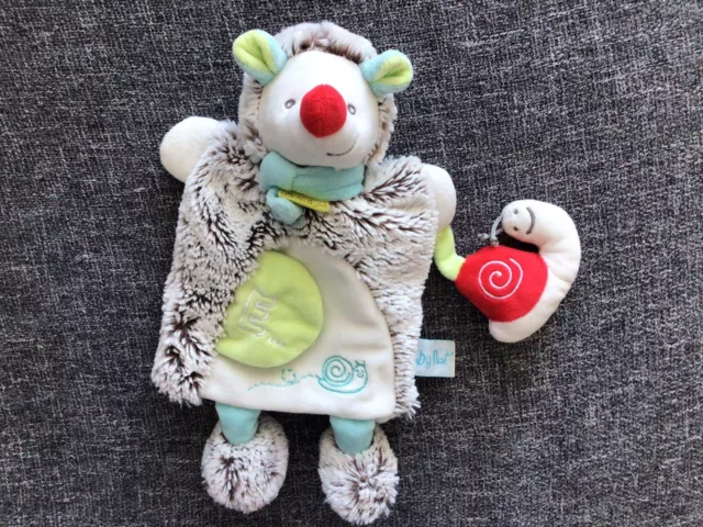 Doudou plat Hérisson avec escargot BABY NAT’