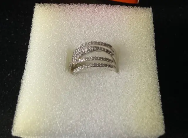 Stella and Dot Stellar Pave silver ring, size 6, NEW! Rare find!
