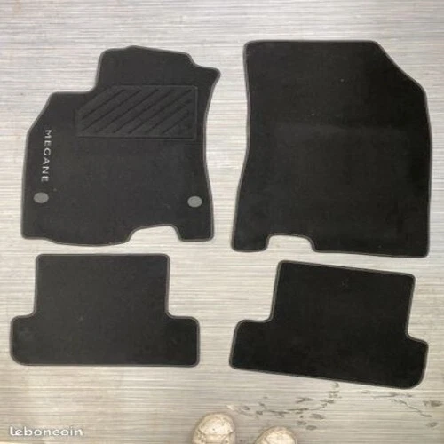 Tapis De Sol Pour Renault Série T – Avec Découpe Moyeu Moteur, Noir/rouge – 3 Couches (cuir écologique, éponge, Rigidification)
