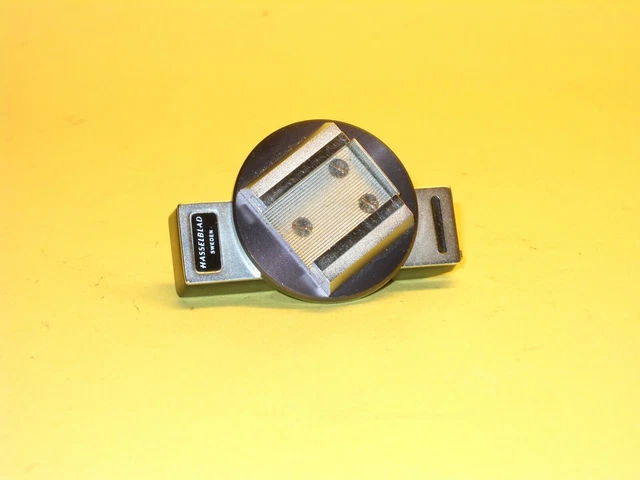 Hasselblad Adjustable Flash Shoe 43125 in very good condition...