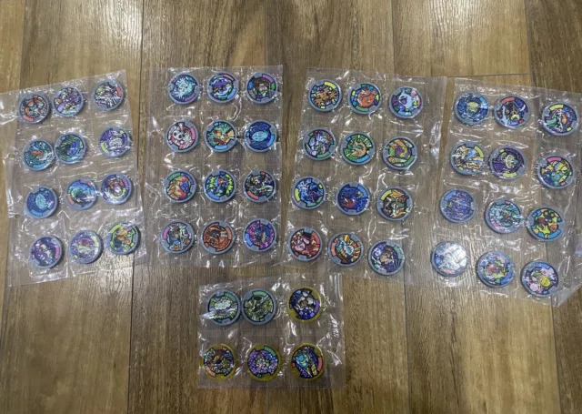 YoKai Watch Kyubi Medals Silver Holo Medal Japanese Yo-kai