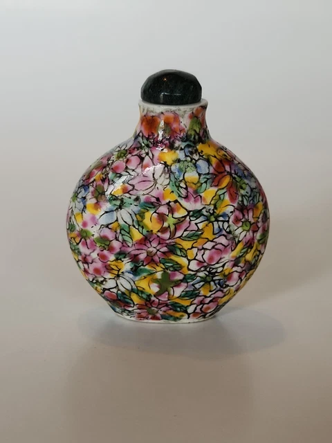 ?Vintage mille fleur? thousand flower hand painted  snuff bottle