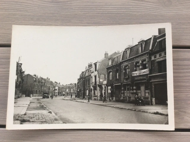 Cpa La Bassee Rue De Lens