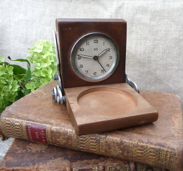 Réveil De Voyage Vintage Florn – Cuir Bordeaux Et Laiton, Remontoir Mécanique