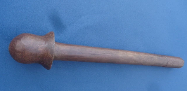 A Fine  Phallic type club Kanak New Caledonia 62 cm wood