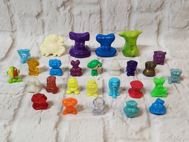 GoGo Crazy Bones Plastic Figures by Magic Box Int 27 Figures