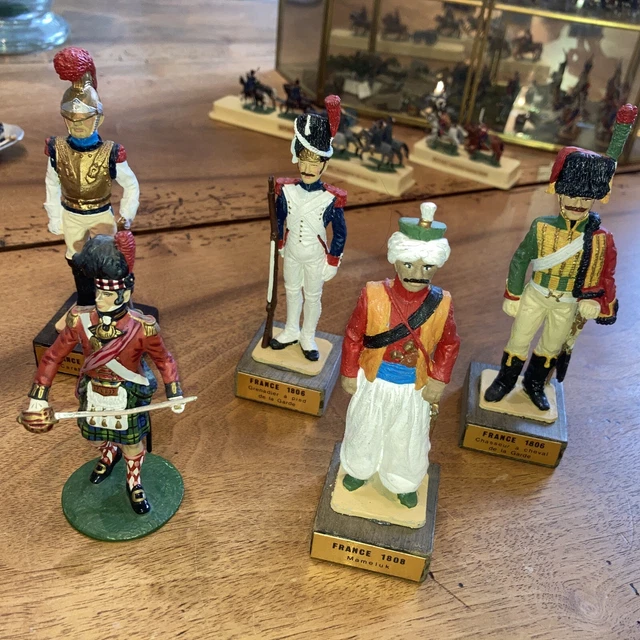Lot De 10 Figurines Anciennes En Plomb - Soldats De Collection, Très Bon état