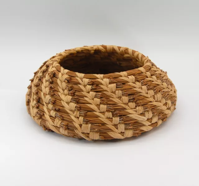 WOODSY PINE NEEDLE Basket Artisan Handmade Raffia 8