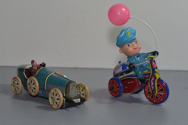Jouet voiture de course tôle métal Roadster MF763 à friction avec figurines - Collection