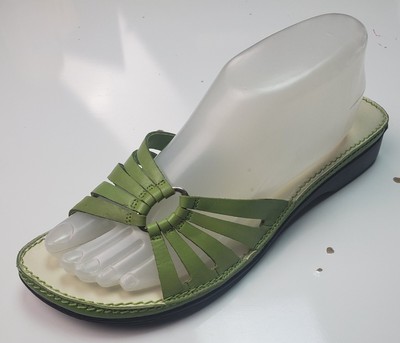 Easy Street Women's Snow Pea Green Multi-Strap Leather Slide Sandals Size US 10W