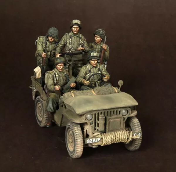 1:35 resin soldiers figures model kit WW II soldiers 5 man (no car) R4428