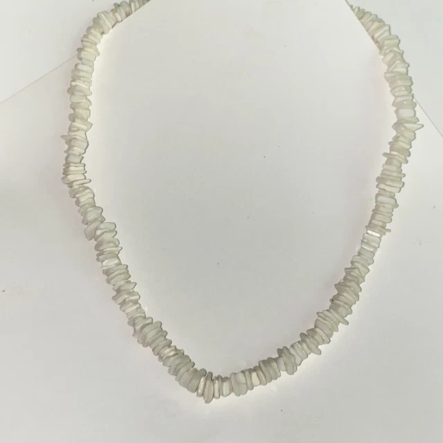 Vintage Hawaiian White Chipped Puka Seashell 18" Necklace