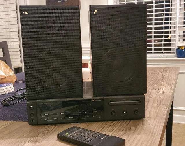 NAKAMICHI R-1 AM/FM STEREO RECEIVER w/ S-1A/B Speakers, Remote NAKAMICHI R-1 AM/FM STEREO RECEIVER w/ S-1A/B Speakers, Remote