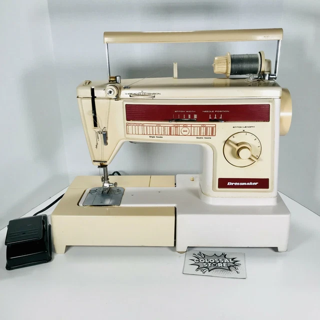 SINGER DRESSMAKER MODEL 300Z Sewing Machine with Foot Pedal 59.00