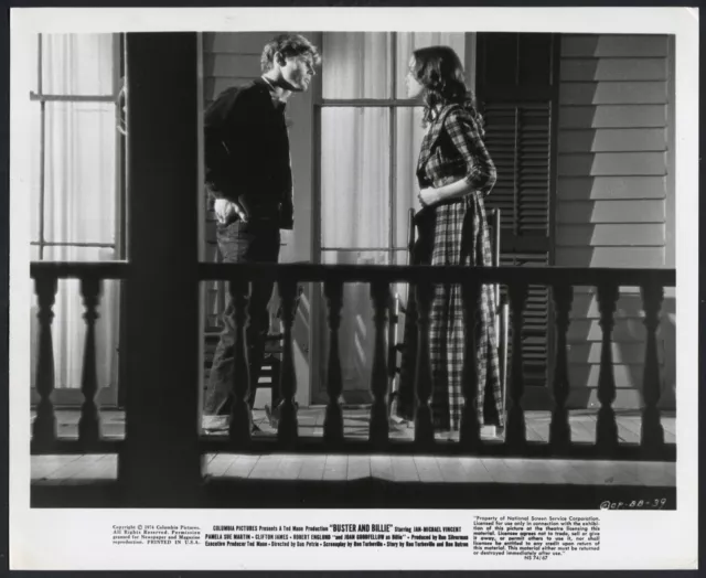 BUSTER AND BILLIE, original 8x10 #3 [Jan-Michael Vincent, Pamela Sue  Martin] '74