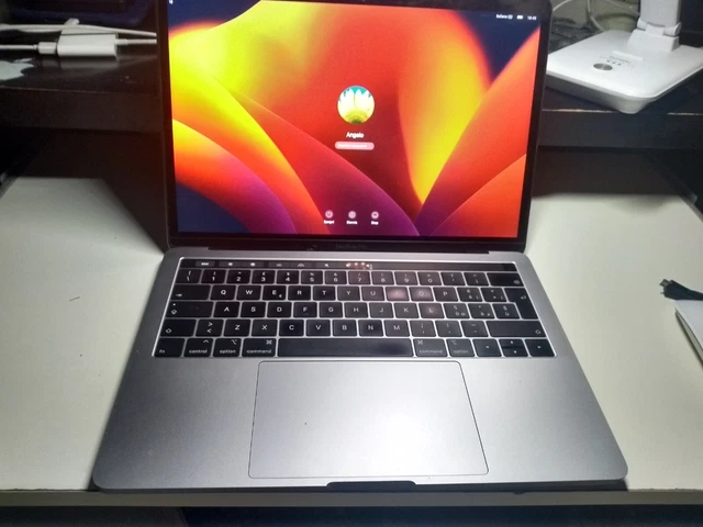 Macbook Pro 13 2018 Touchbar 2.3 Ghz 4 Porte TB 3 8GB Ram 256 GB SSD