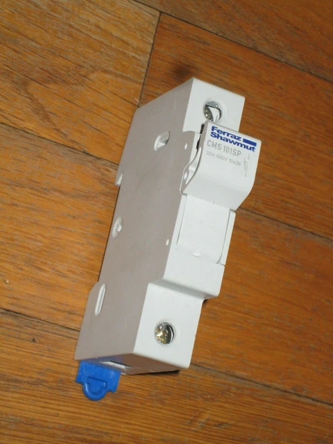Ferraz Shawmut Cms 101Sp 10X 38 32 Amp Max  Fuse Holder