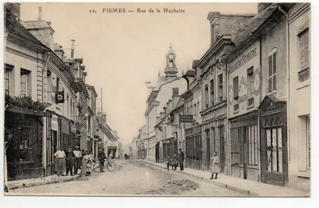 FISMES - Marne - CPA 51 - Boulangerie et Commerces rue de la Huchette