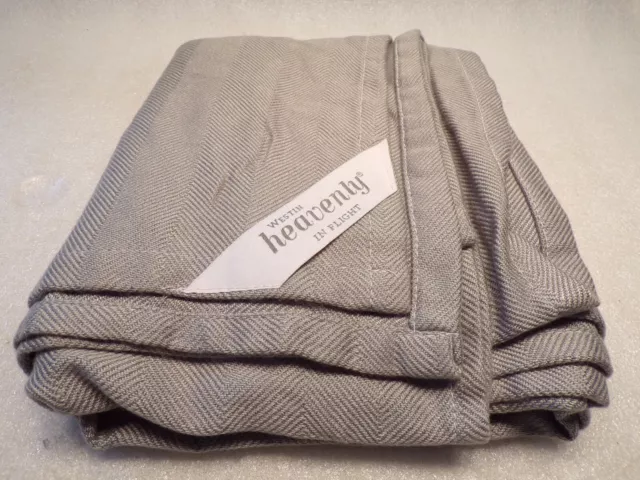 Delta Airlines Blanket 64" X 46" Westin Heavenly In Flight Old Travel Souvenir