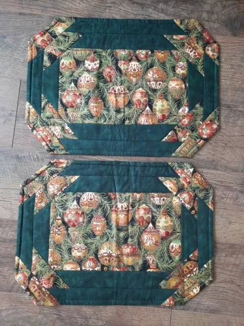 2 ~ Manteles de tela acolchada hechos a mano 12,5"" X 17"" oro verde rojo Navidad