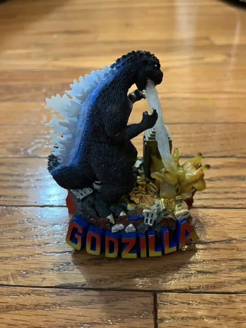 + Carlton Cards Heirloom Ornament Godzilla Is Coming To Town Lights & Sounds *ST