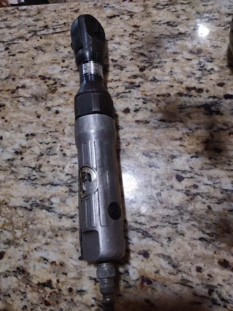 Napa Professional Air Tools 3/8" Drive Heavy Duty  Pneumatic Air Ratchet As is