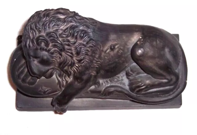 Vintage P. Ipsen Kjobenhavn Eneret # 381  Pottery 5" LONG " SLEEPING LION "