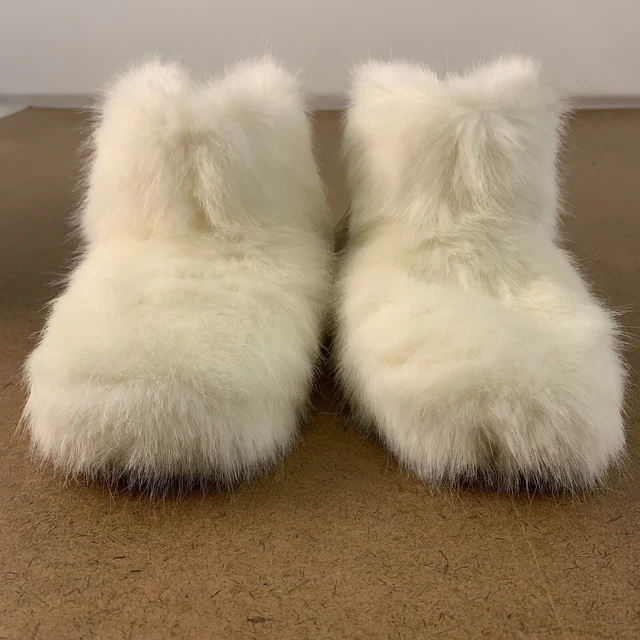 UGG WOMEN S SIZE 8 White Faux Fur Amary Slippers 1103861 49.99