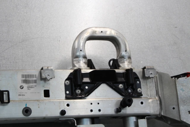 BMW E93 328i CONVERTIBLE 07-13 REAR HEADREST ROLLOVER PROTECTION CRASH BAR LM55 2