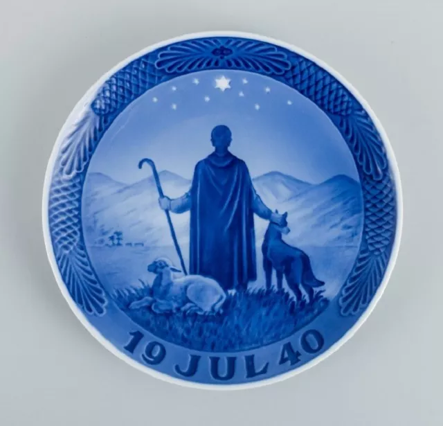 Royal Copenhagen Christmas plate from 1940.