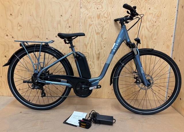 electric bicycles sheffield Schwinn Parkwood Comfort Hybrid Bike , 27.5 Inch Wheel, Blue Ride farther and explore more with the Schwinn Parkwood 27.5 Electric Comfort Hybrid Bike Raleigh Sheffield Velo Raleigh Electrique