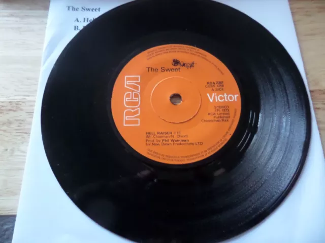 THE SWEET.   HELL RAISER.  7" Single Record   (1973)