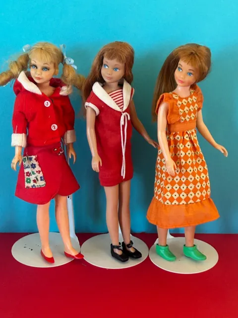 LOT OF VINTAGE & Modern Barbie Doll Clothes Dresses Skirts etc