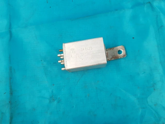 thumbnail image 2 of Genuine Mercedes W107 R107 Window Sealing Rail Clamp – Set Of 6, OEM Metal 2 of 2