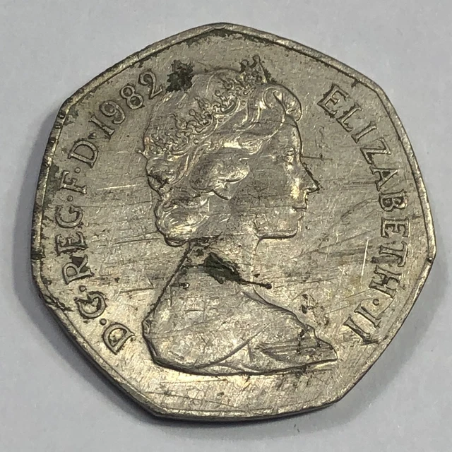 1982 Great Britain Fifty Pence Foreign Coin #2324