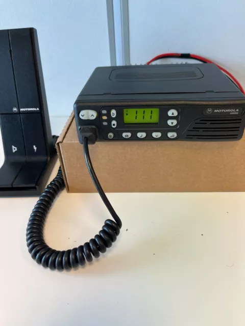 GM950 VHF MOTOROLA 136-174 MHz MD314AB WITH ACCESSORIES (EXCELLENT CONDITION)