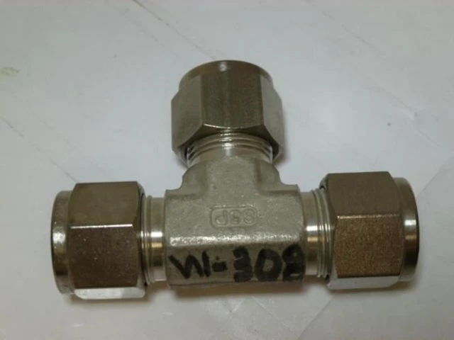 198794 New-No Box; MFG- ISSD8UT Stainless Steel Union Tee 1/2''