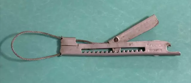 https://www.picclickimg.com/uPUAAOSwLvNlD8me/Vintage-Chain-Wrench-Jar-Opener-Adjustable-Cable-Pat.webp