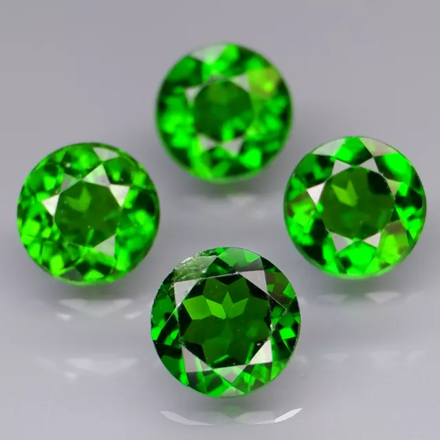 Round 5 mm.Good Color! Natural Russian Top Green Chrome Diopside 4Pcs/2.01Ct.