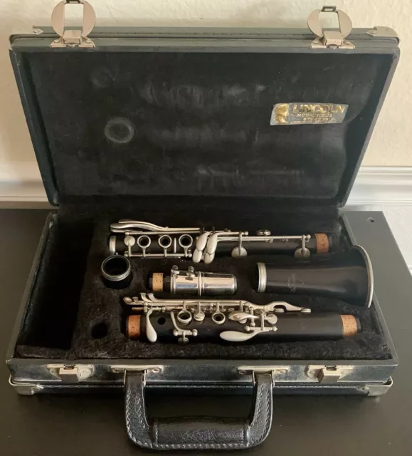 Normandy Wood Clarinet in Good Playing Condition. Good For Band Student!