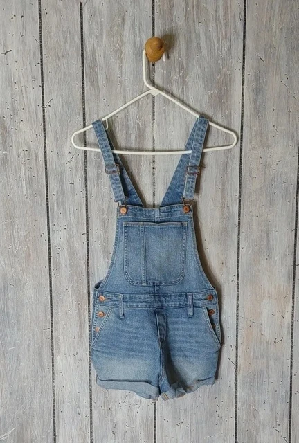 Old Navy Denim Shortalls Sz XS  Rose Gold Details Shorts