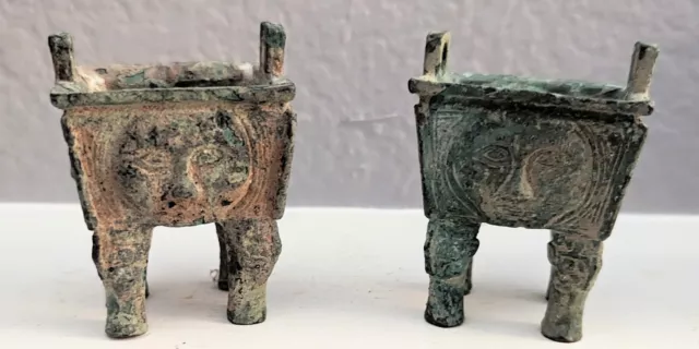 Pair of small Chinese Bronze censors. Ming Dynasty. Good condition. 2