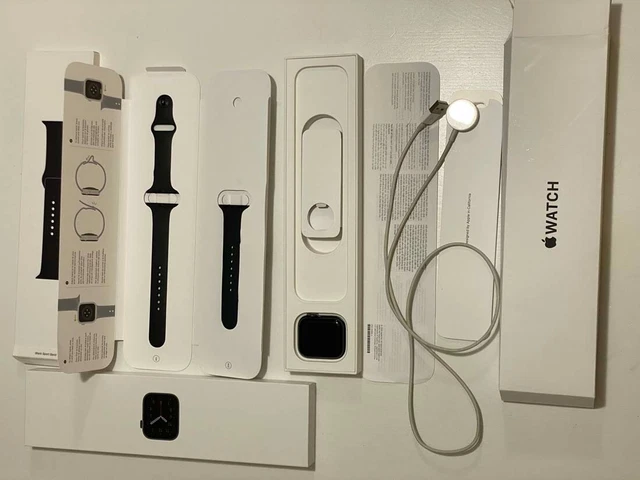 APPLE WATCH SE 44mm Grey Aluminium Case Smartwatch MKQ63BA