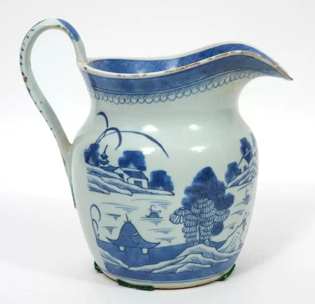 A Chinese blue and white porcelain milk jug, Daoguang period, mid-19th century 2
