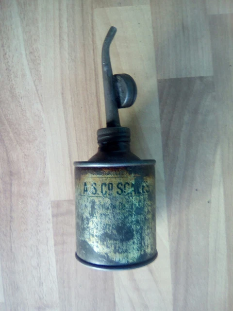 VINTAGE RARE ( A. S. Co  SCALES ) LUBRICATING OIL CAN ( USED )