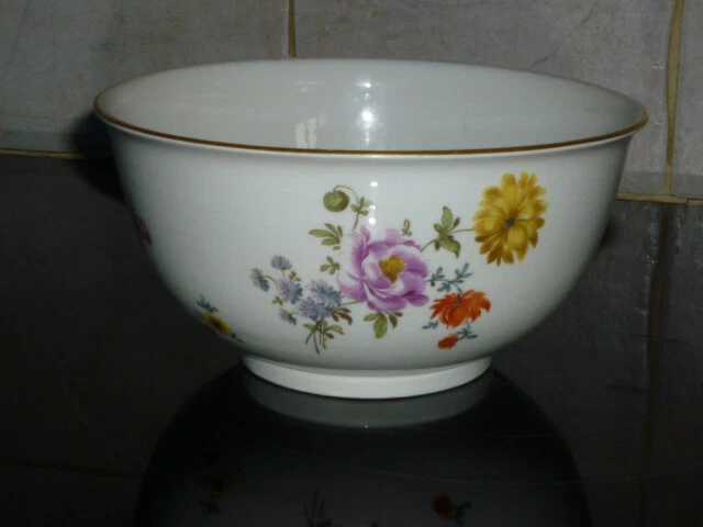 Ancien Bol En Porcelaine - Fleurs Et Papillons - Déco Cuisine Vintage - France