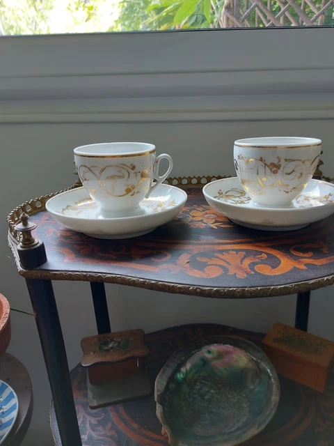 Paris Paire De Tasses & Sous Tasses En Porcelaine & Or Fin Du Xix° .