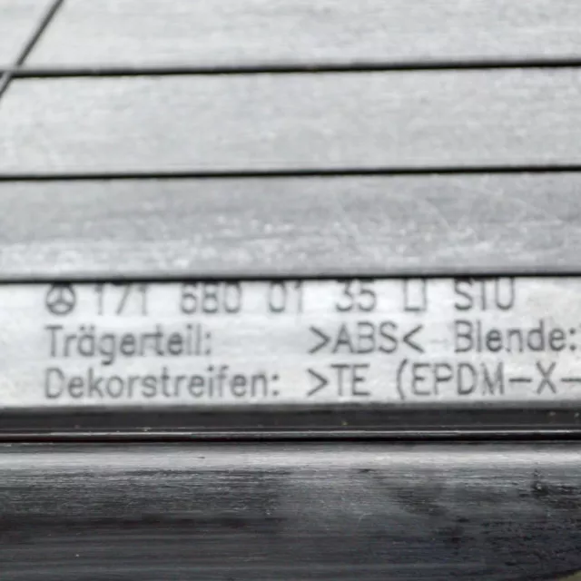 MERCEDES-BENZ SLK R171 Einstiegsleiste Türschild vorne links A1716800135 2010 3