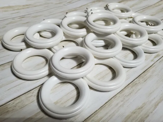 Amazon.com: MODE Farmhouse Collection Beveled Curtain Clip Rings, Set of 14 Curtain  Rings with Clips, Fits MODE Farmhouse Curtain Rod Sets, 1 3/4”, Weathered  White : Home & Kitchen