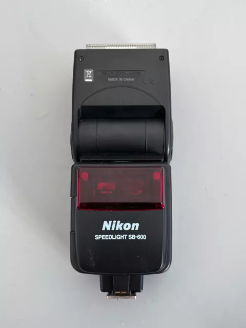 Flash pour appareil photo reflex amovible NIKON SB-600 noir